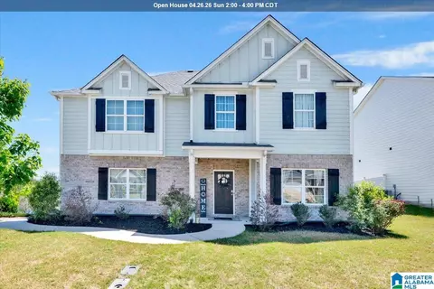 1076 Flyway View Ln, Alabaster, AL 35007