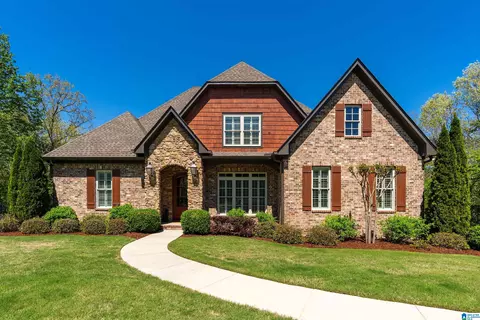 187 River Oaks Dr, Helena, AL 35080