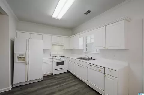 121 Sommersby Cir, Pelham, AL 35124