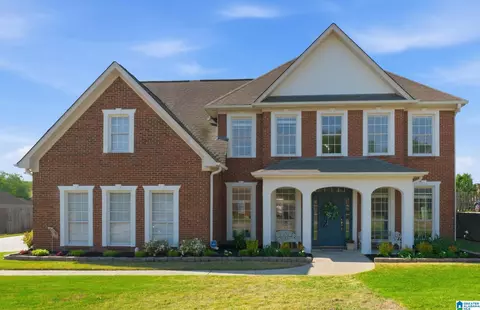 736 Old Cahaba Dr, Helena, AL 35080