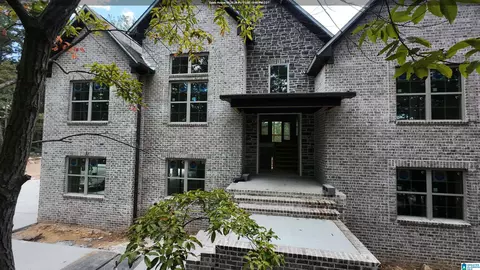 1005 Grey Oaks Ter, Pelham, AL 35124