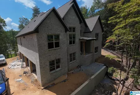 1005 Grey Oaks Ter, Pelham, AL 35124