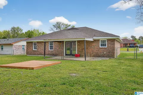 Exterior - 4130 Brooktree Rd, Montgomery, AL 36116 photo 3 of 4