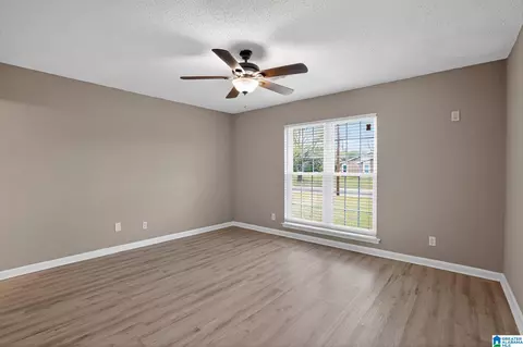 Living - 4130 Brooktree Rd, Montgomery, AL 36116 photo 4 of 8