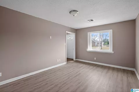 Living - 4130 Brooktree Rd, Montgomery, AL 36116 photo 6 of 8