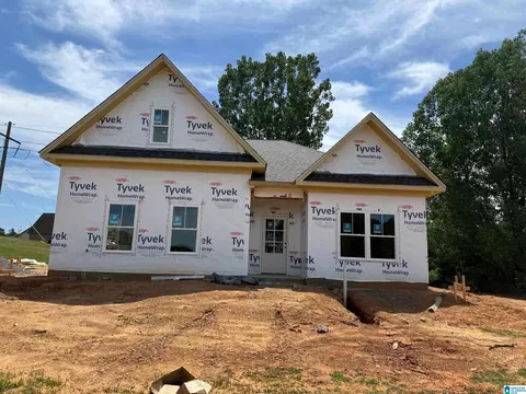 695 Norfolk Dr, Fultondale, AL 35068
