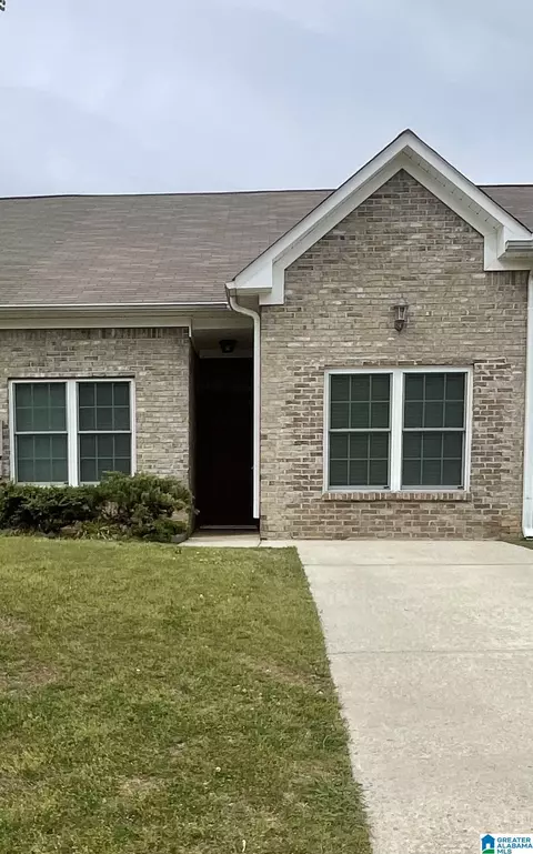 33 Park Dr, Clanton, AL 35045