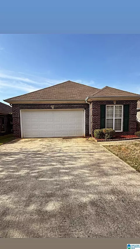 4821 Longmeadow Ln, Bessemer, AL 35022