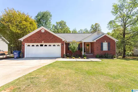 102 Deer Path, Anniston, AL 36207
