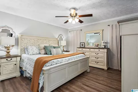 Bedroom - 102 Deer Path, Anniston, AL 36207 photo 2 of 3