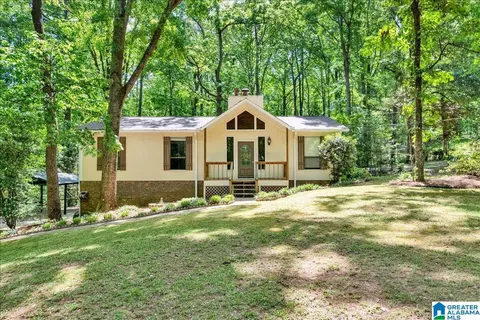 2808 Shirley Dr, Moody, AL 35004