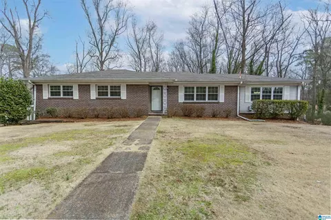 1017 9th Ct, Pleasant Grove, AL 35127