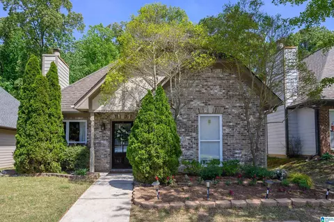 1227 Pebble Creek Cir, Gardendale, AL 35071
