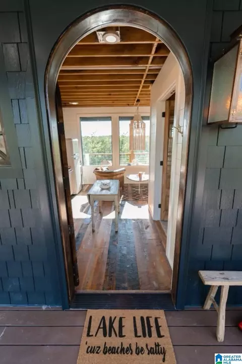 Entry Way - 3564 Waters Rd, Clanton, AL 35046 photo 2 of 7
