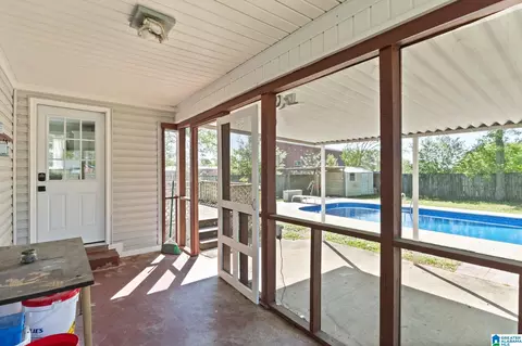 Exterior - 2013 2nd Ave N, Clanton, AL 35045 photo 5 of 10