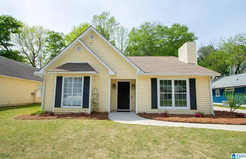 1934 Gallant Fox Dr, Helena, AL 35080