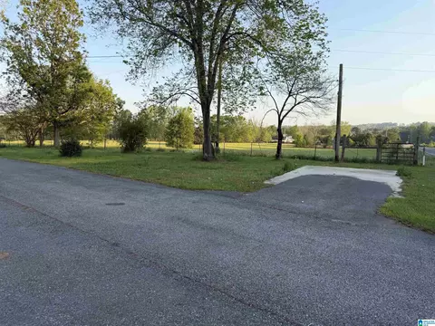 Exterior - 1625 County Road 49, Clanton, AL 35045 photo 6 of 7