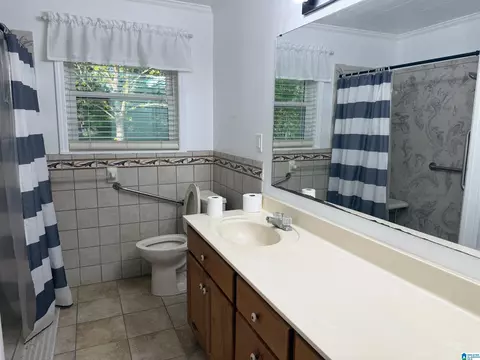 Bath - 1625 County Road 49, Clanton, AL 35045 photo 1 of 1