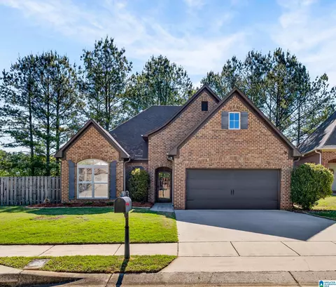 5933 Longview Ln, Trussville, AL 35173