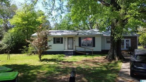 419 Allen Dr, Sylacauga, AL 35150