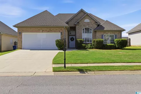 576 Bentmoor Dr, Helena, AL 35080