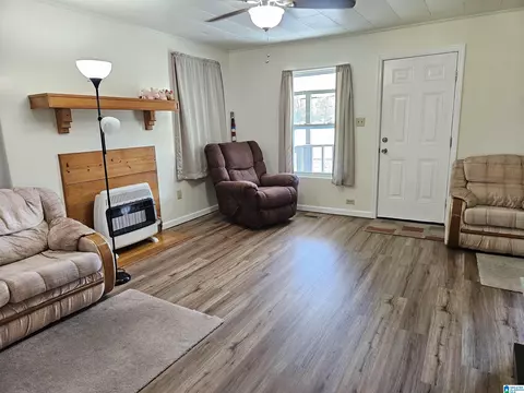 Living - 559 Georgia Rd, Steele, AL 35987 photo 3 of 3