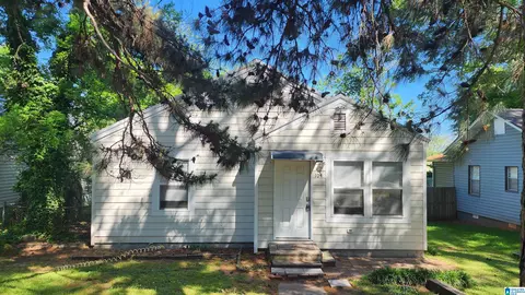 104 Cypress St, Hueytown, AL 35023