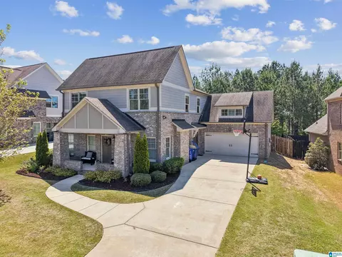 1033 Evan Cir, Chelsea, AL 35043