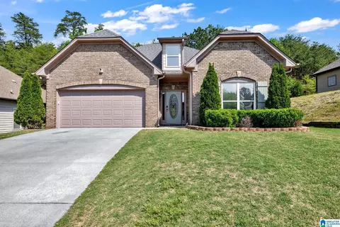 4293 Hathaway Ln, Mount Olive, AL 35117