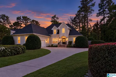 3557 Chippenham Dr, Birmingham, AL 35242