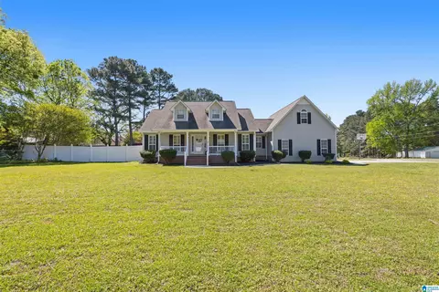 1110 8th St NW, Arab, AL 35016