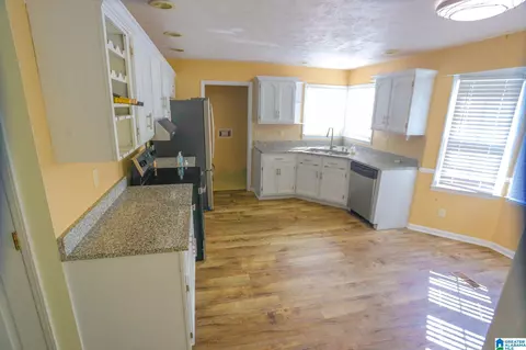 826 Apache Pass, Anniston, AL 36206 photo 3