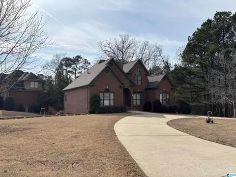 Exterior - 2000 Eagle Crest Ct, Birmingham, AL 35242 photo 2 of 5