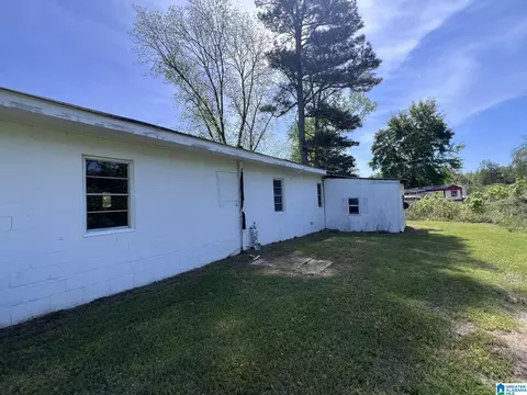 Exterior - 705 Ellison Ave, Clanton, AL 35045 photo 2 of 3