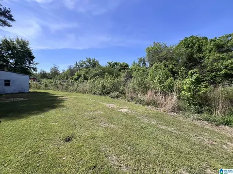 Exterior - 705 Ellison Ave, Clanton, AL 35045 photo 3 of 3