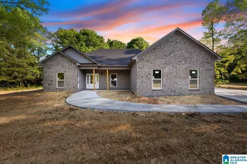 62 Riverview Dr, Cleveland, AL 35049