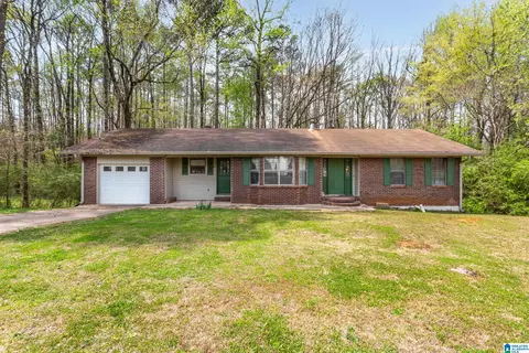 60 Dudley Dr, Sylacauga, AL 35151