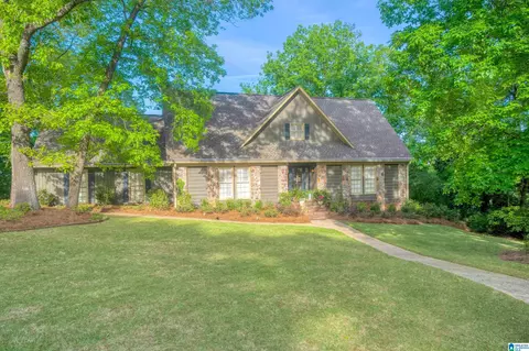 1508 Verdure Cir, Hoover, AL 35226