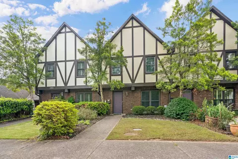 2965 Massey Rd, Vestavia Hills, AL 35216