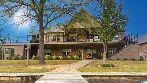 309 Camden Cove Pt, Gadsden, AL 35903