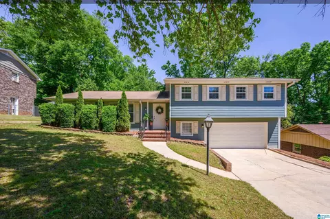 2536 Woodmeadow Ln, Hoover, AL 35216