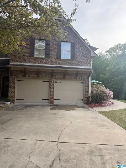 4220 Lochshire Ln, Gardendale, AL 35071