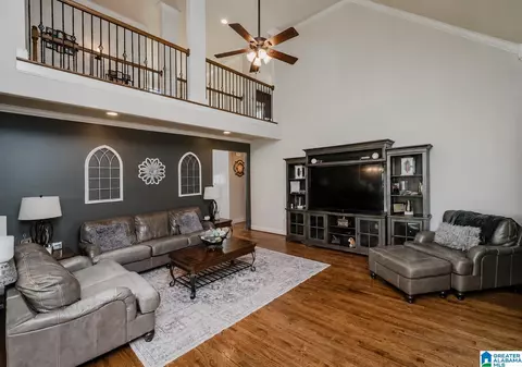 385 Grey Oaks Dr, Pelham, AL 35124