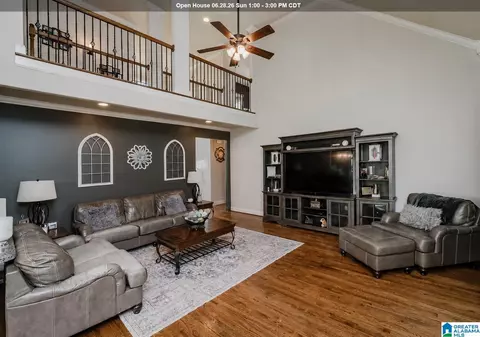 385 Grey Oaks Dr, Pelham, AL 35124