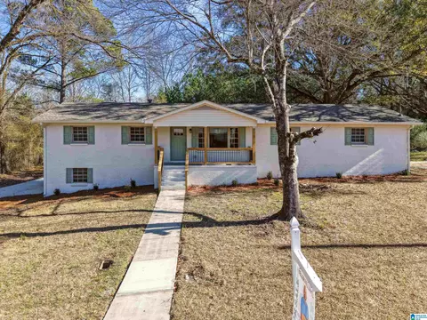 2401 16th St, Calera, AL 35040