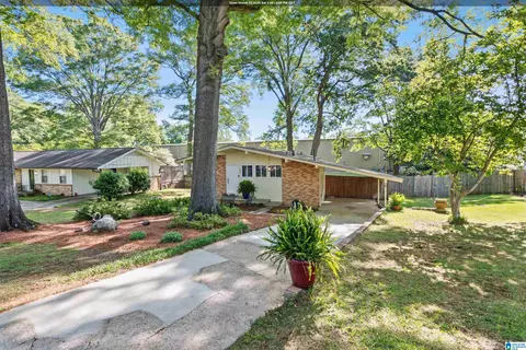 545 Edgecrest Dr, Homewood, AL 35209