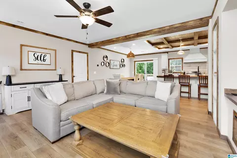 4375 County Road 48, Jemison, AL 35085