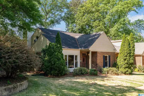 711 Stonewall Dr, Irondale, AL 35210