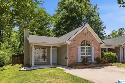 132 Coales Branch Dr, Pelham, AL 35124