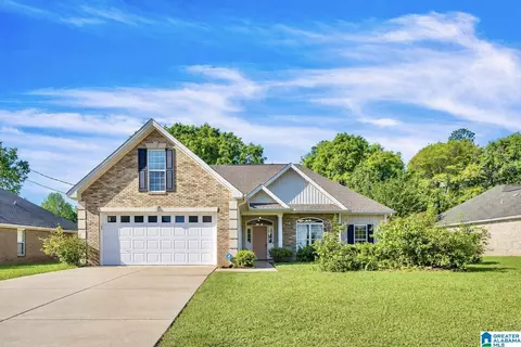 66 Homewood Ct, Millbrook, AL 36054